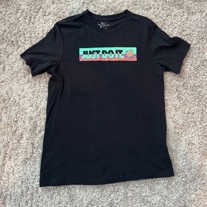 Mens Nike Shirt size M